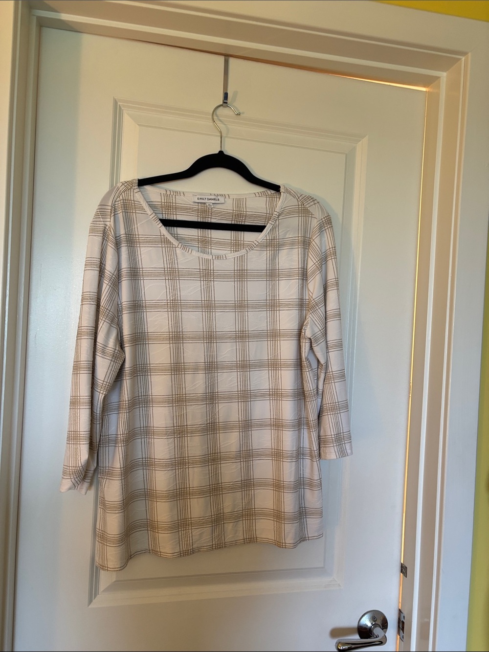 Plaid Scoop Neck Long Sleeve Top in Cream and Tan